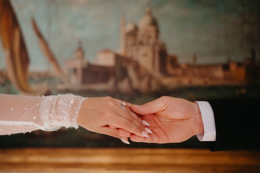 The Art of Drawing Readers In: Your attractive post title goes here Including a museum in your elopement is perfect for an art loving couple